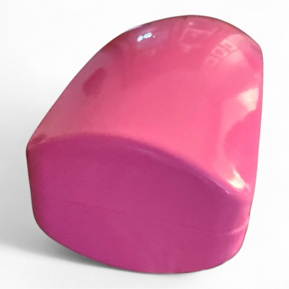 Authentic BETSEY JOHNSON Bright Pink Hardshell Eyeglasses Case NWOT - Picture 4 of 8